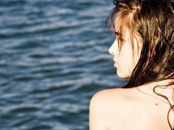 melanom_sonne_teenager_haut