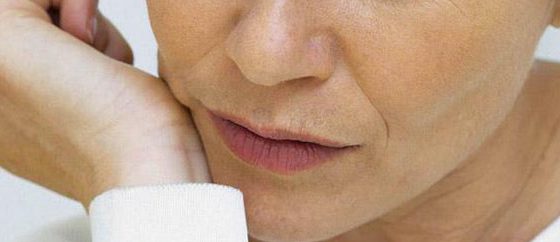 frau_depression_nachdenklich