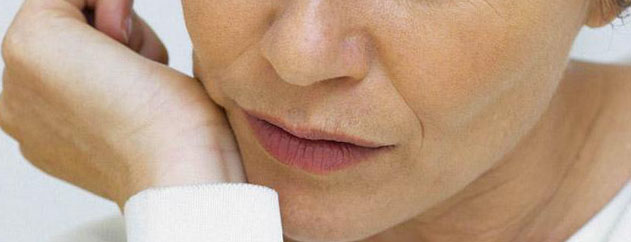 frau_depression_nachdenklich