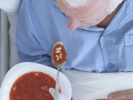 essen_krank_patient_istock-609086954