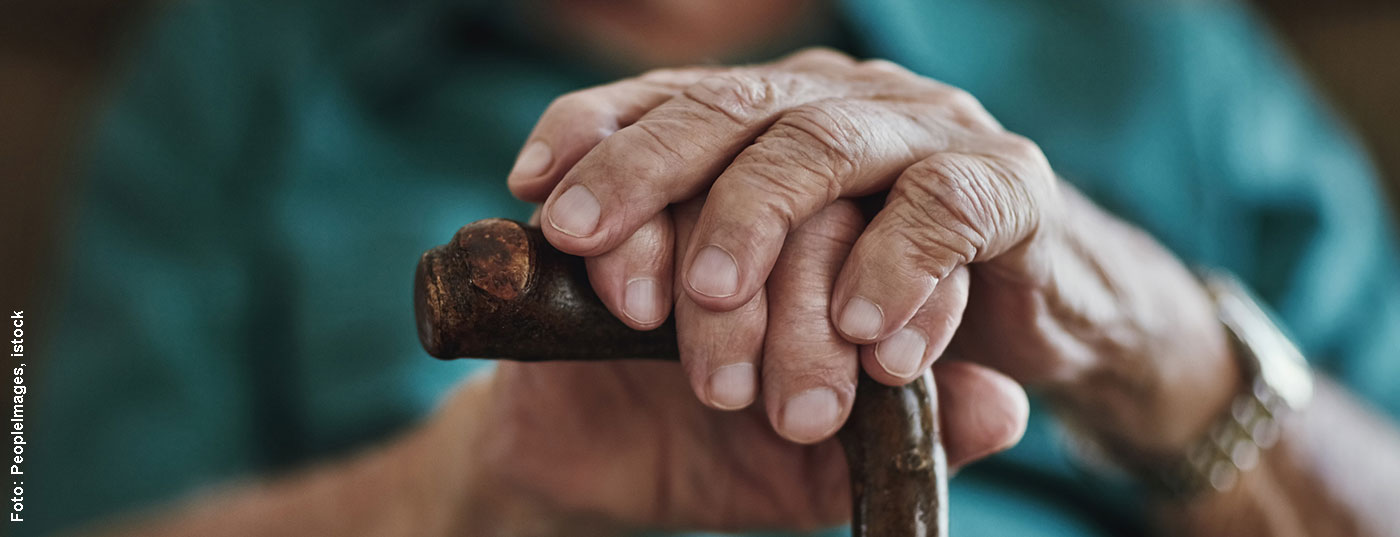 senior_hand_istock-669938158