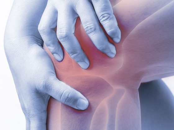 knie_schmerz_istock-664122448