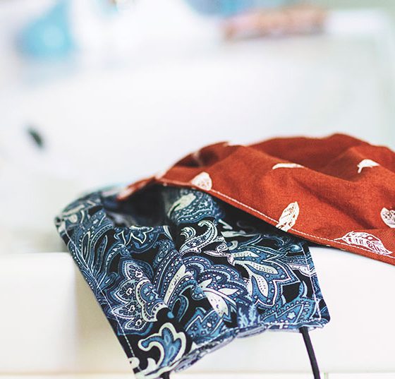 schutzmasken_stoff_istock-1214777757