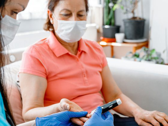 diabetes_maske_istock-1248245597