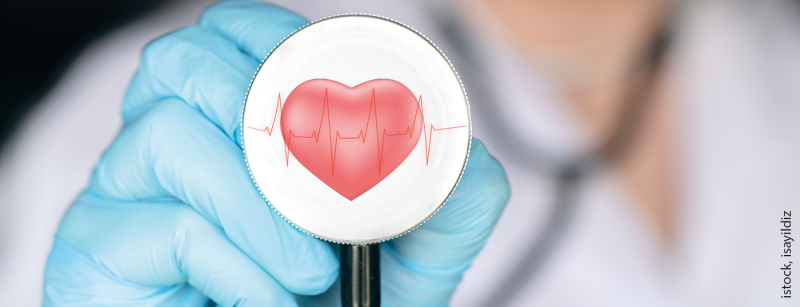herz_stethoskop_istock-1220541345