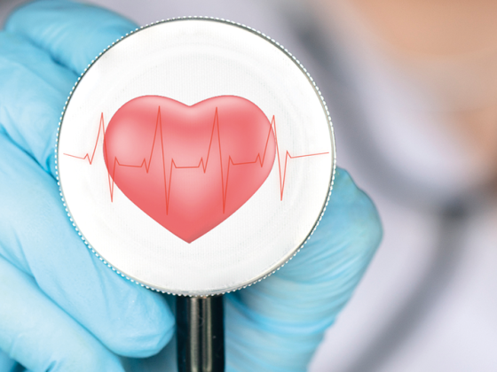 herz_stethoskop_istock-1220541345