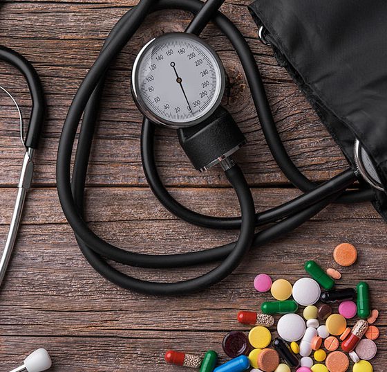 bluthochdruck_medis_istock-999865782