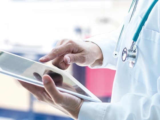 arzt_e-health_istock-1131157829