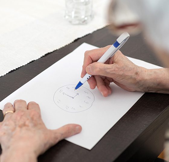 uhrentest_istock-1336876693