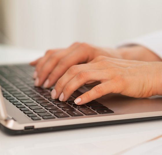 laptop_arzt_istock-497589539